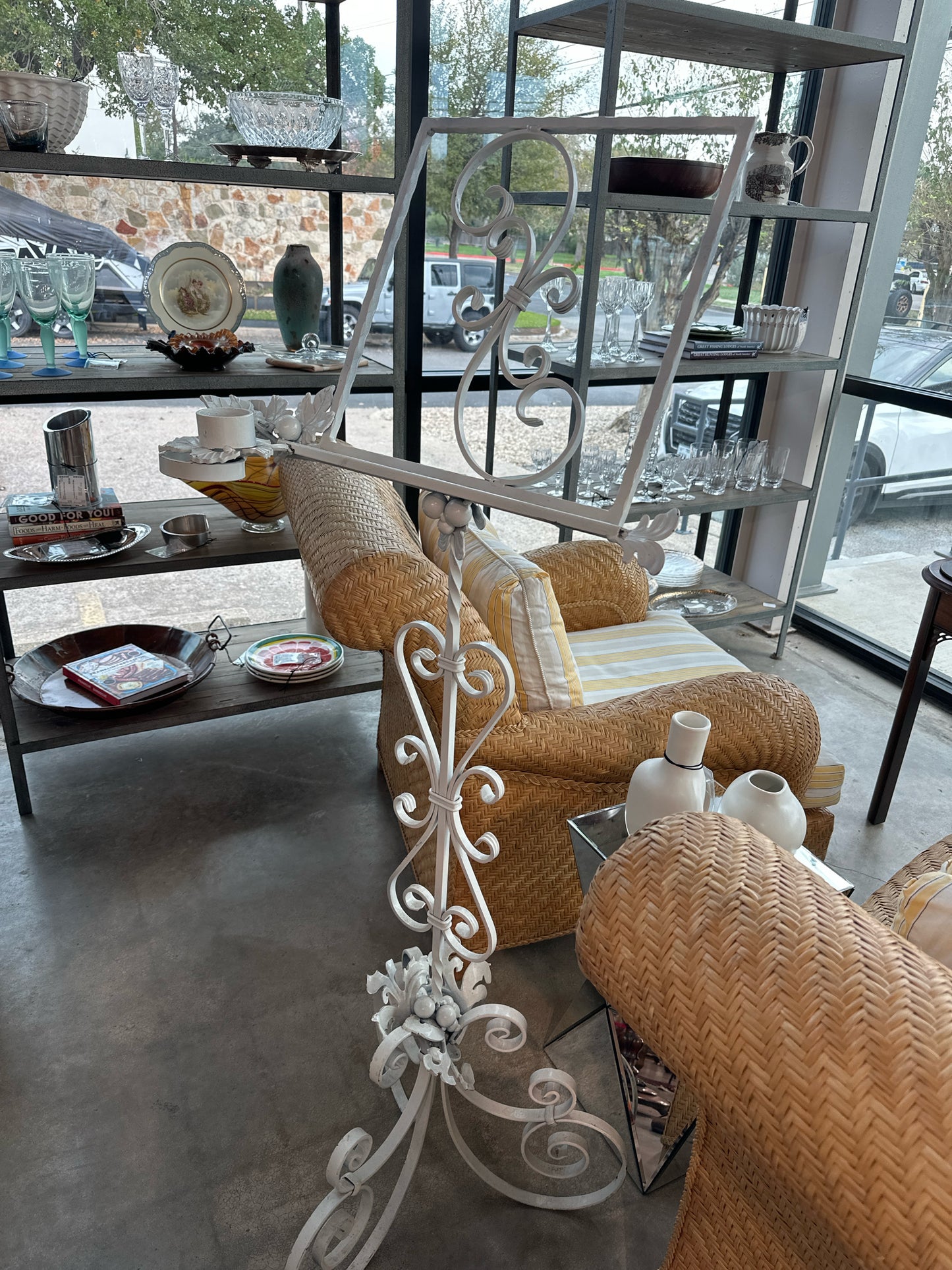 White Painted Wrought Iron Scroll Music/Book Stand