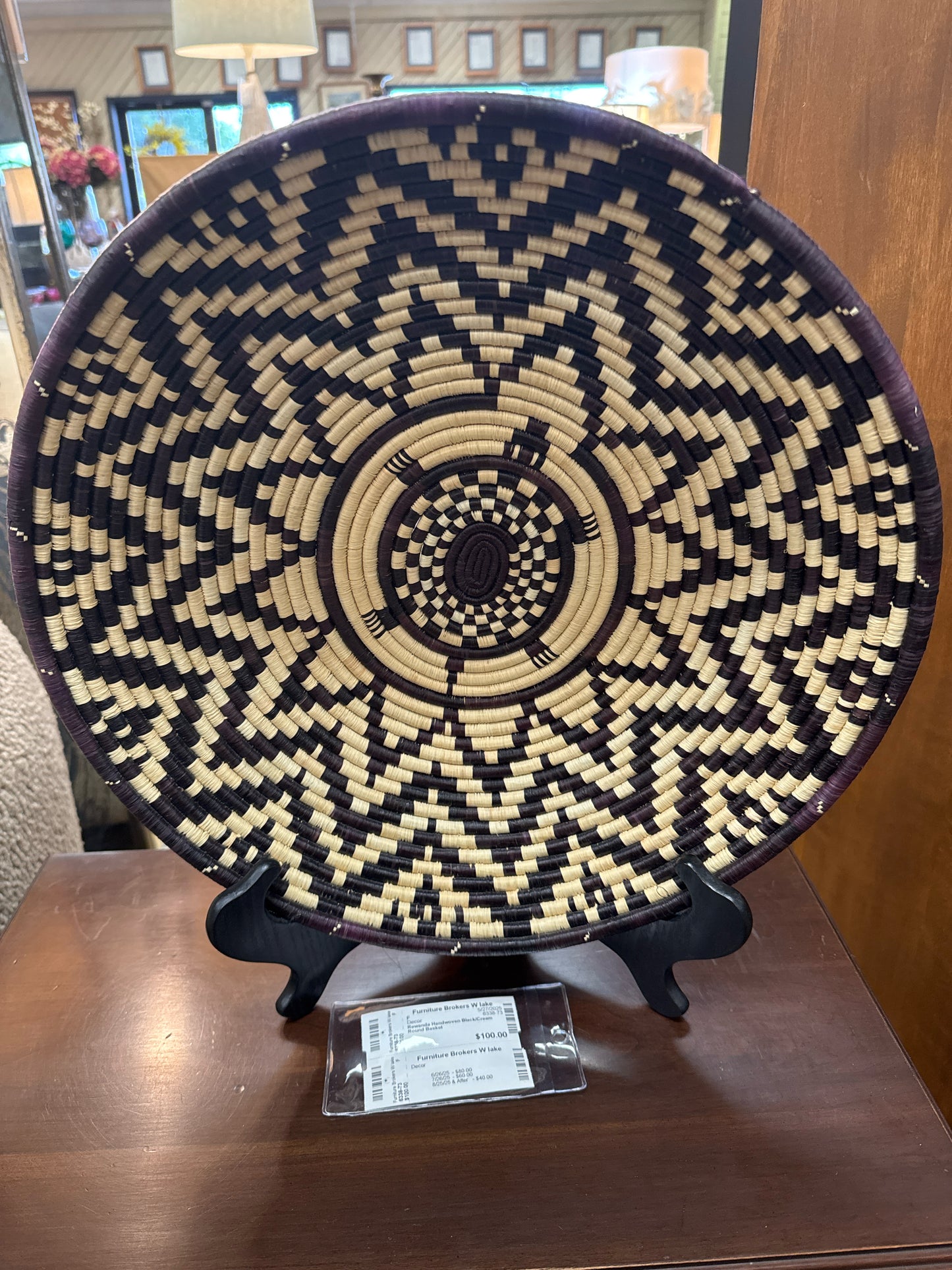 Rewanda Handwoven Black/Cream Round Basket