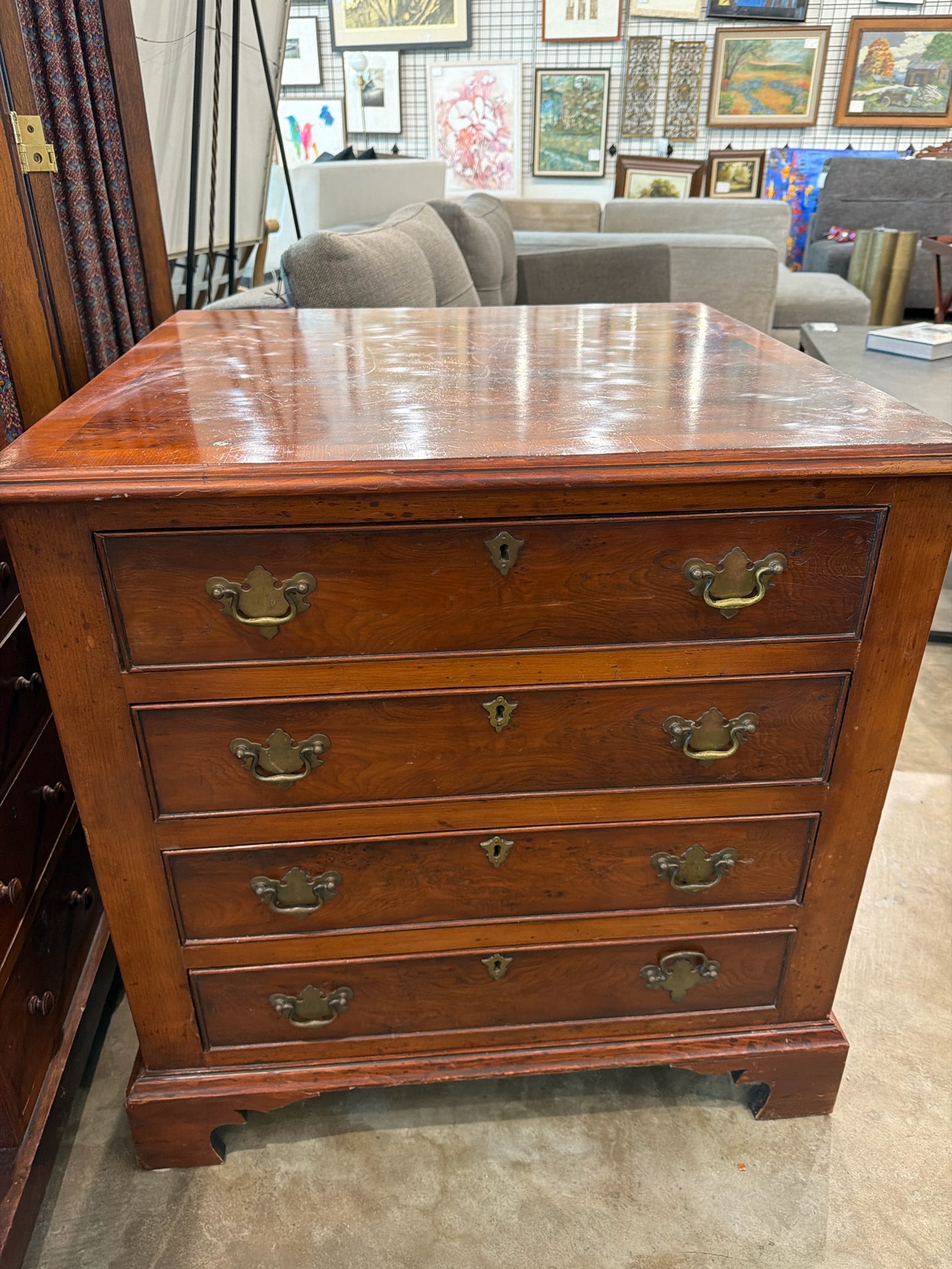 Antique English Mahogany 4 Drawer Chest