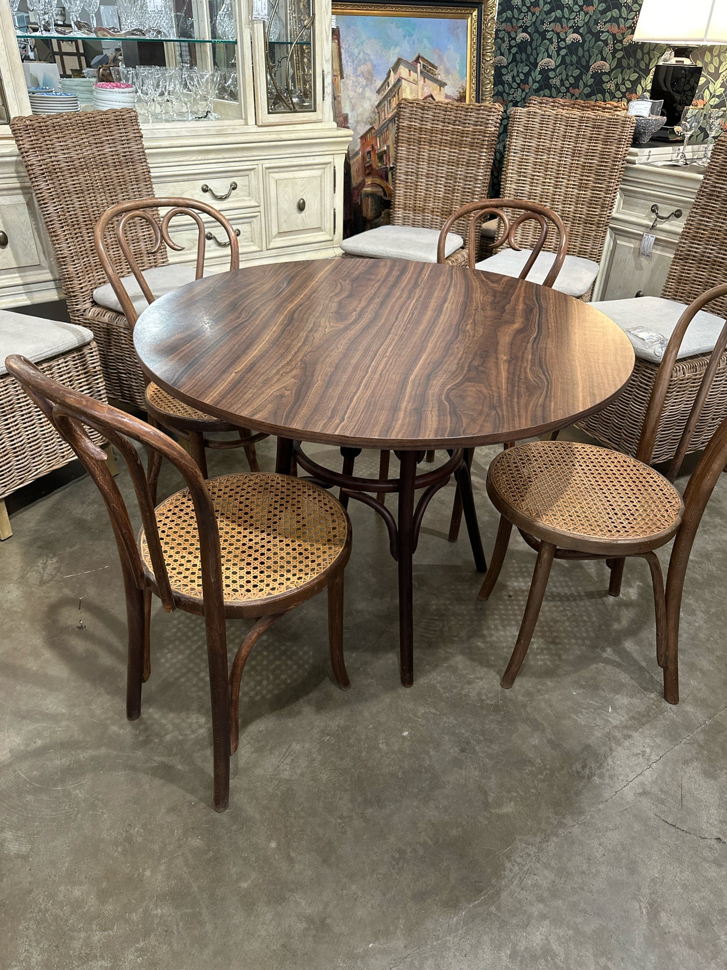 SET Vintage 40"d Bentwood Table & 4 Chairs