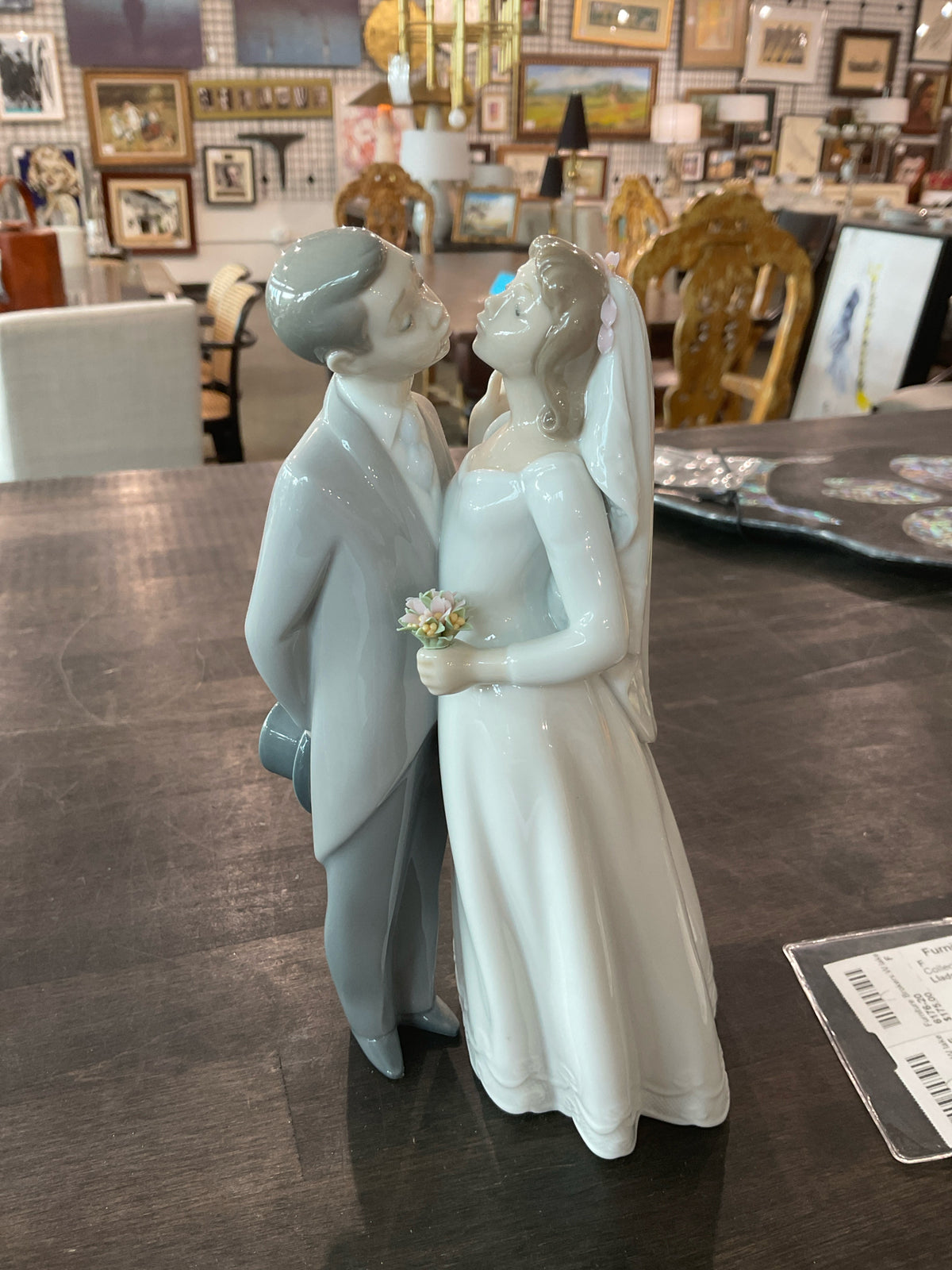 Lladro, A Kiss to Remeber