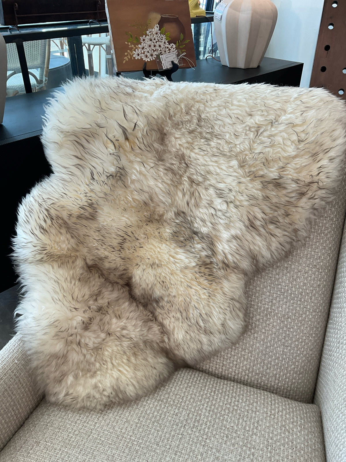 43 x 25 Natural Sheepskin Pelt Rug, Ivory Roots w/Gray Tips