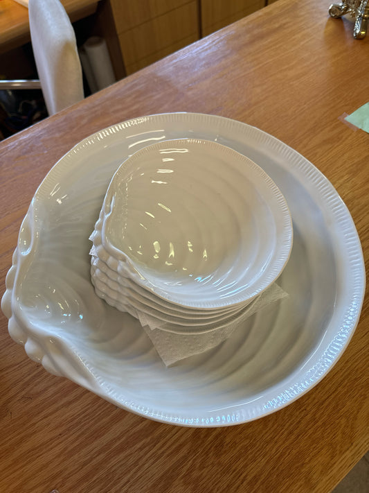 SET of 6 Pottery Barn White Clam Shell Bowls (1 large, 5 small)