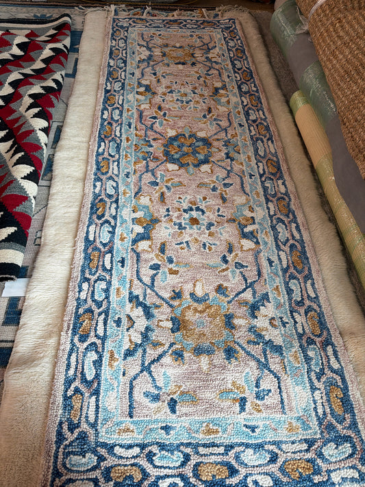 Grandin Road Pink/Blue/White Hooked Runner 30 x 8'