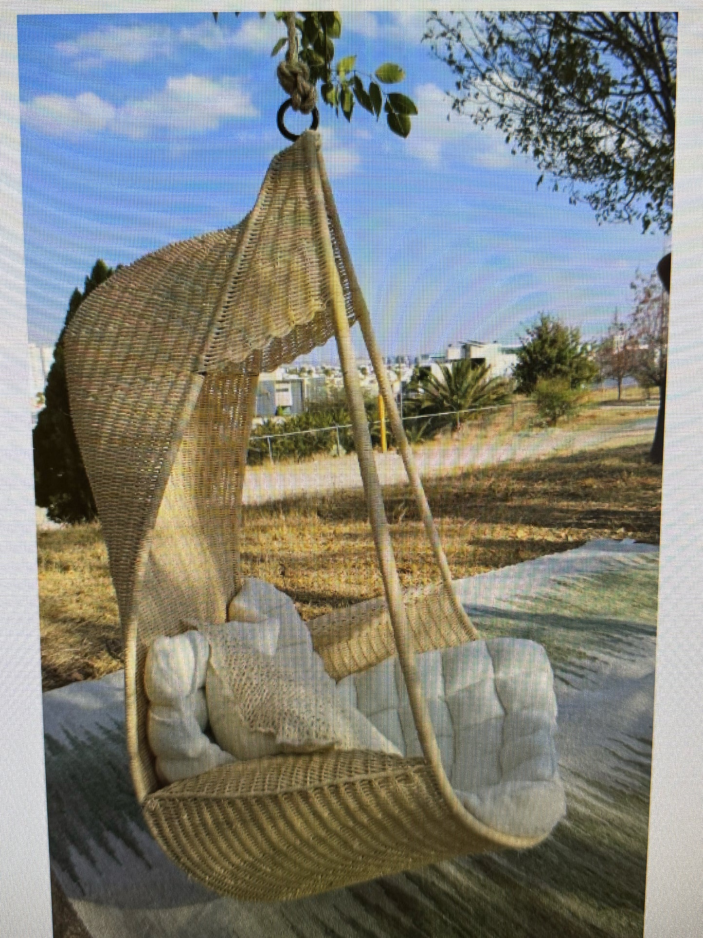 Tonga Handmade Wicker Hanging Chair (New)