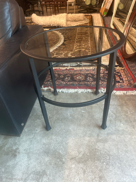 Pottery Barn Tanner Round 24" X 24" End Table Black With Glass Top And Bottom S