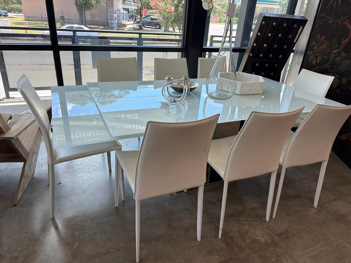 Nest Glass Dining Table w/ 8 White Leather Chairs 75" w/ 2- 19" extensions
