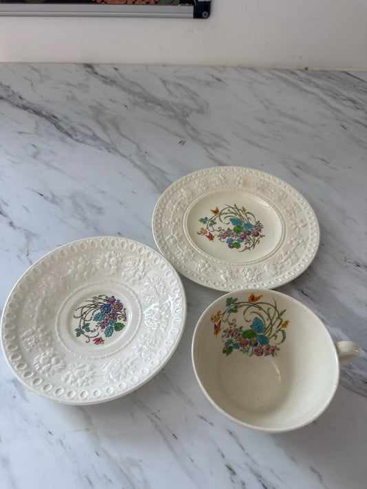 44 Pcs- Wegewood Montreal Pattern-Cream w/Floral Design(Listed Items on Back)