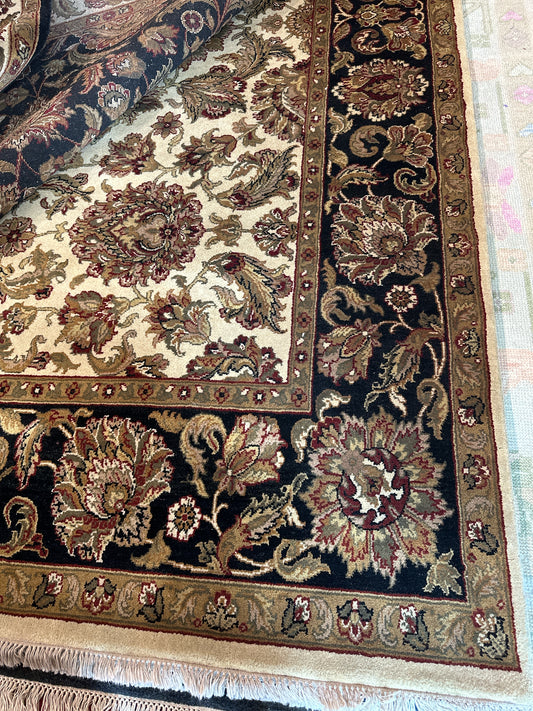 (123" x  96") Hand Knotted 100% Wool Rug Black/Burgundy/Cream