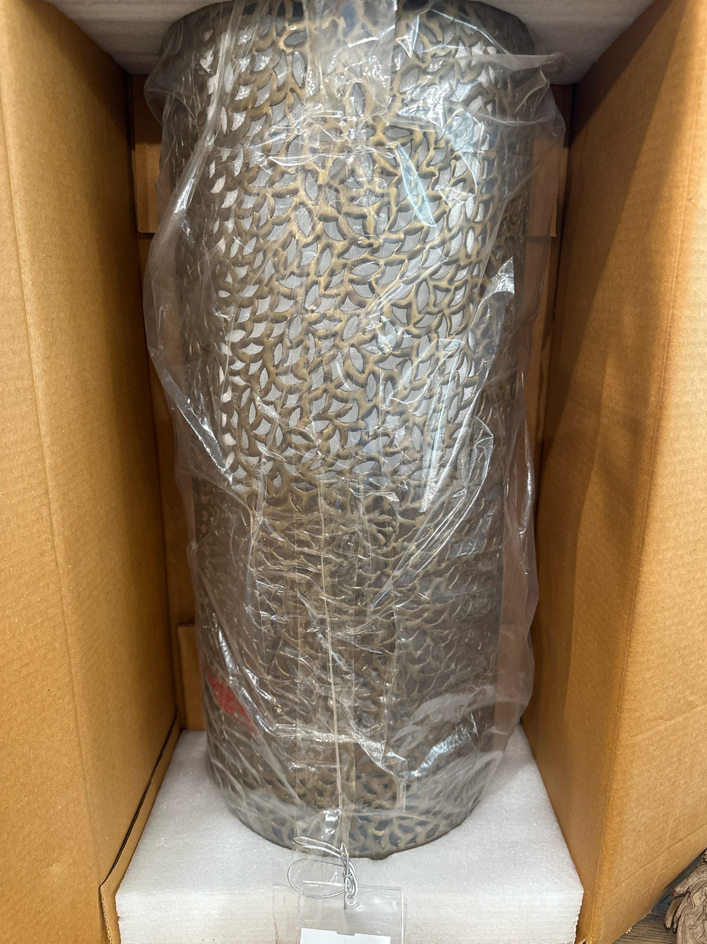 NIB- Gilded Brass Indoor/Outdoor Wall Sconce Metropolitan Lighting