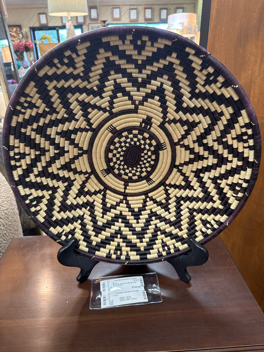 Rewanda Handwoven Black/Cream Round Basket
