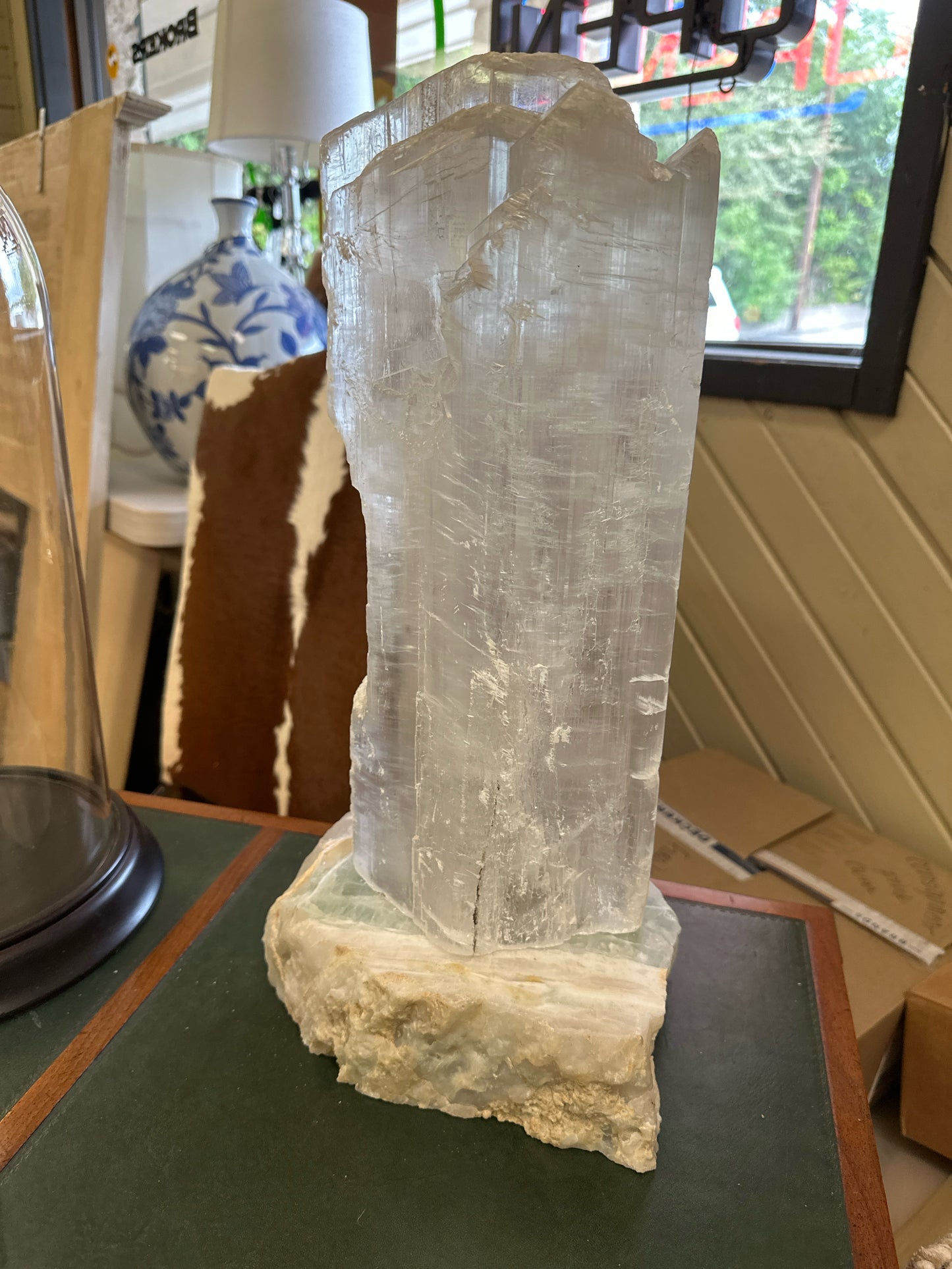 Table Light Selenite Heavy w/ Base