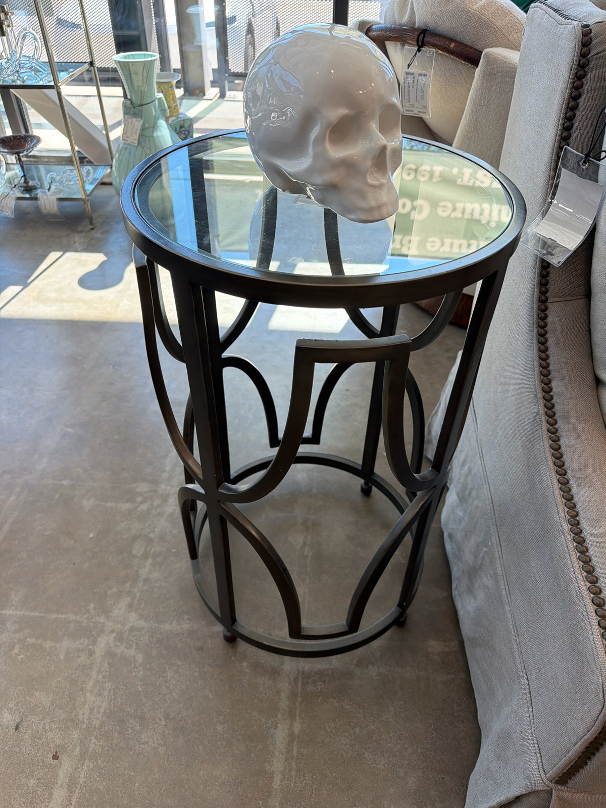 Round Glass Top/Metal Base Side Table 17"d X 28.5h