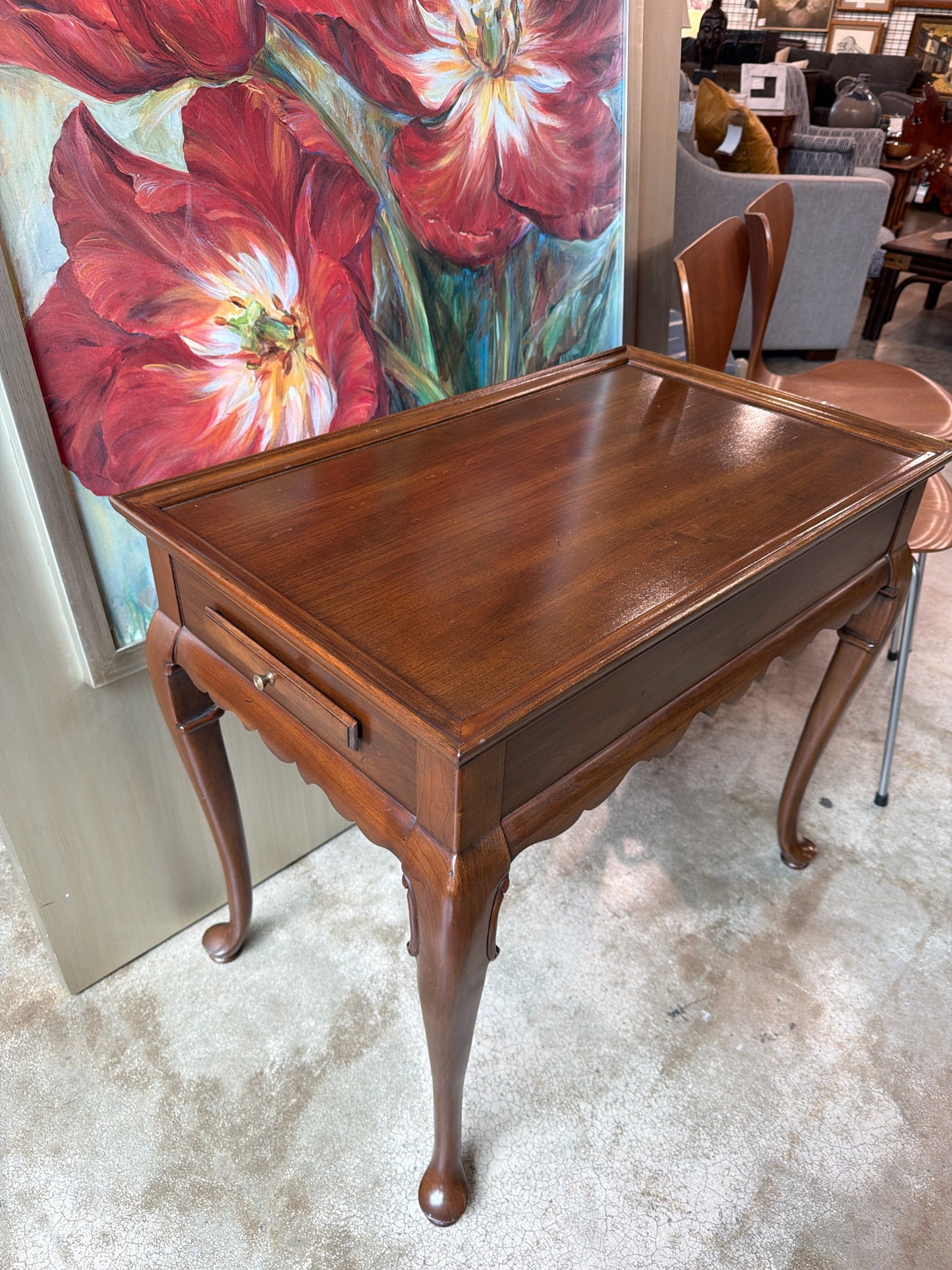 Vintage Queen Anne Leg Tea/Side Table