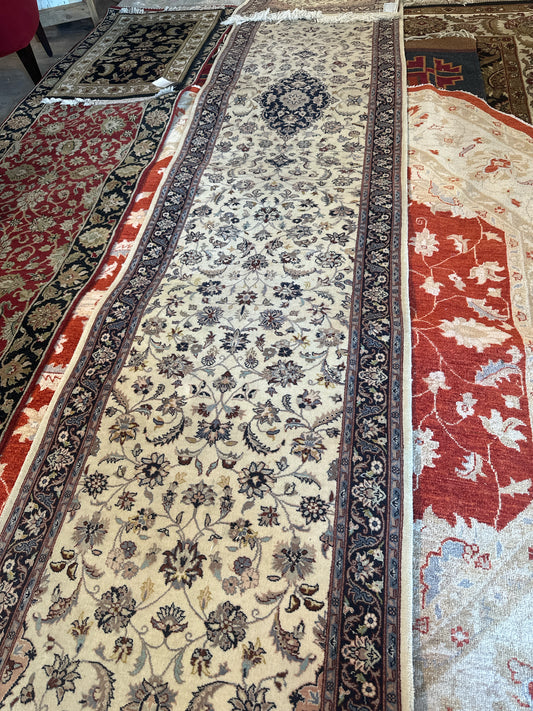 Hand Woven Pakistan Wool Runner 15'.8" x 2'.8"