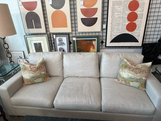 Wesley Hall Off White 3-Cushion Sofa