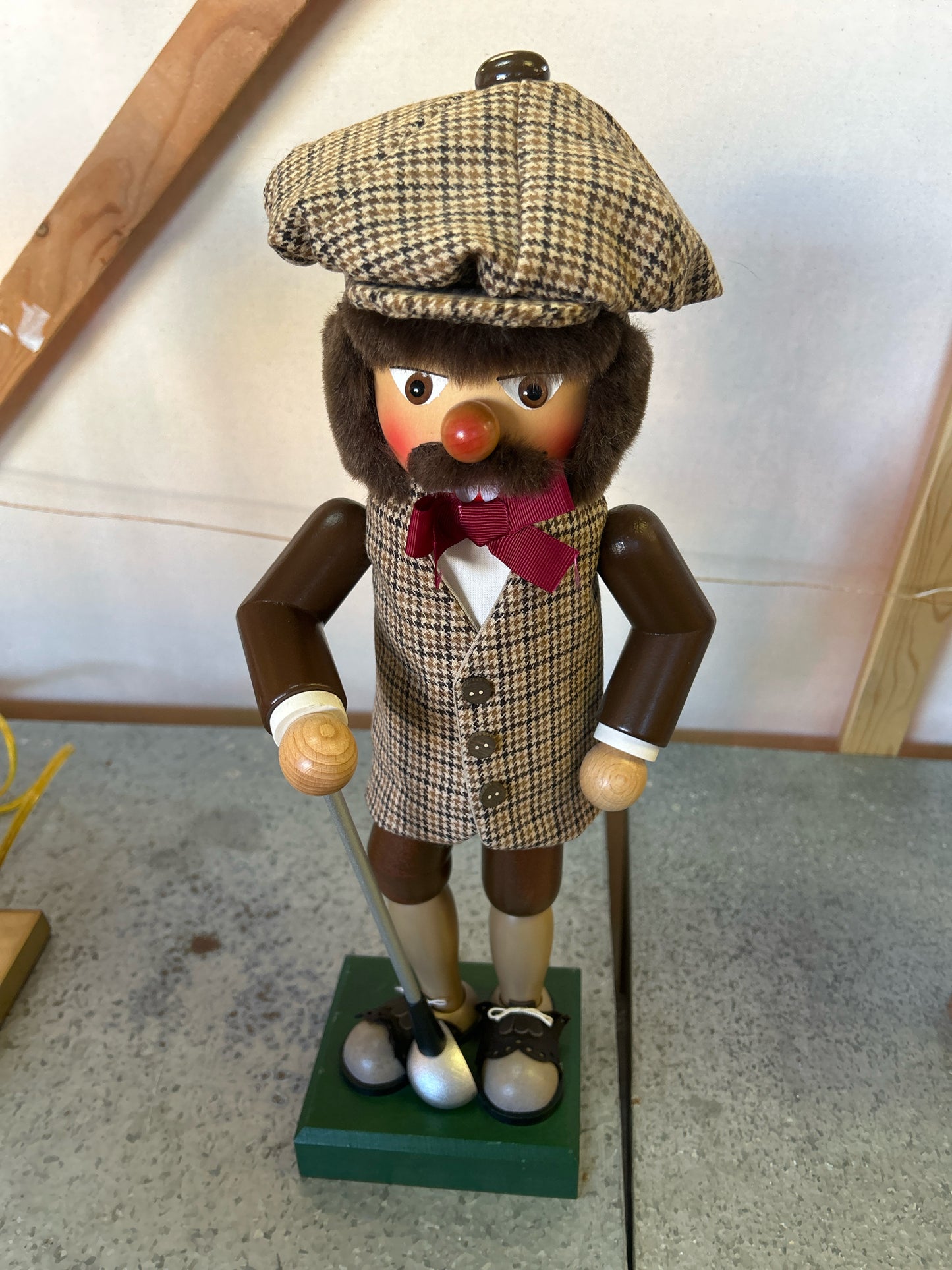 Ulbright Signed & Numbered Nutcracker "Golfer - Brown Houndstooth"