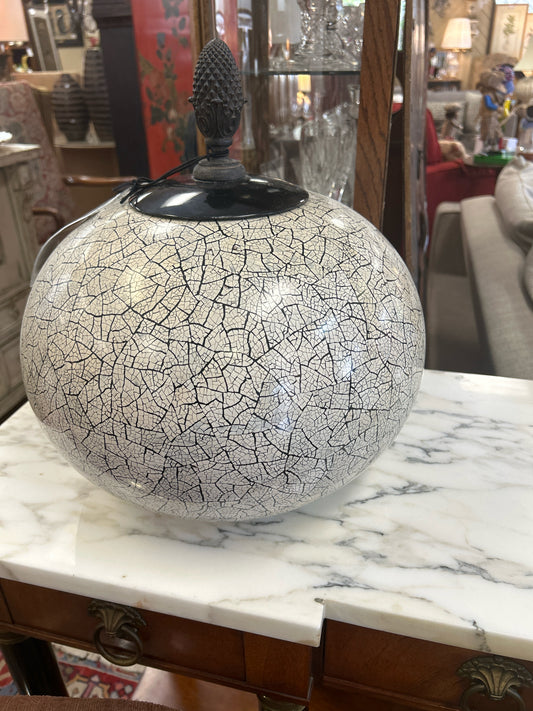 Round Pottery Pod w/ Lid (White & Black Crackle Finish)