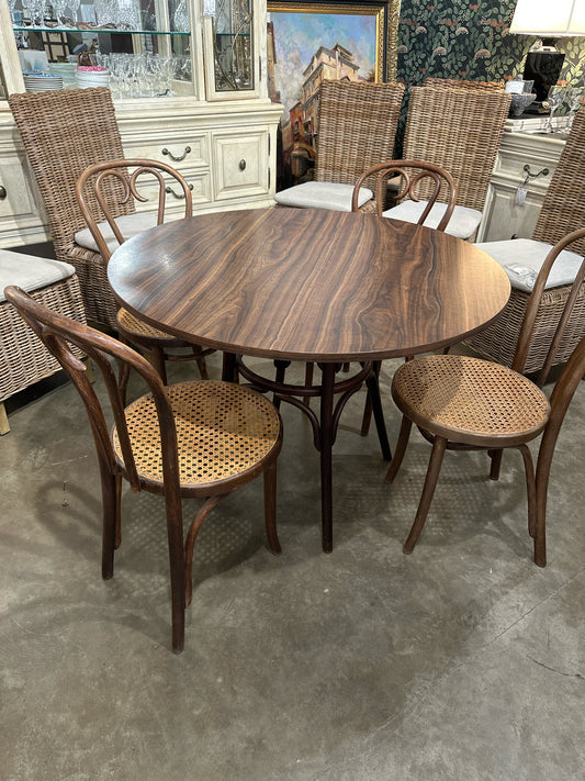 SET Vintage 40"d Bentwood Table & 4 Chairs