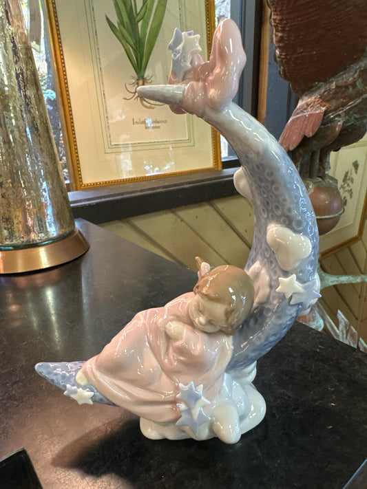 Lladro Figurine: "Heaven's Lullaby" Baby on Moon