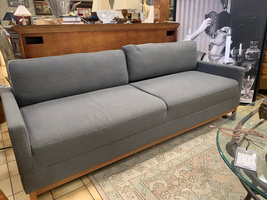 Blue Dot Queen Sleeper Sofa 80x30x30 (Still Online 3k)