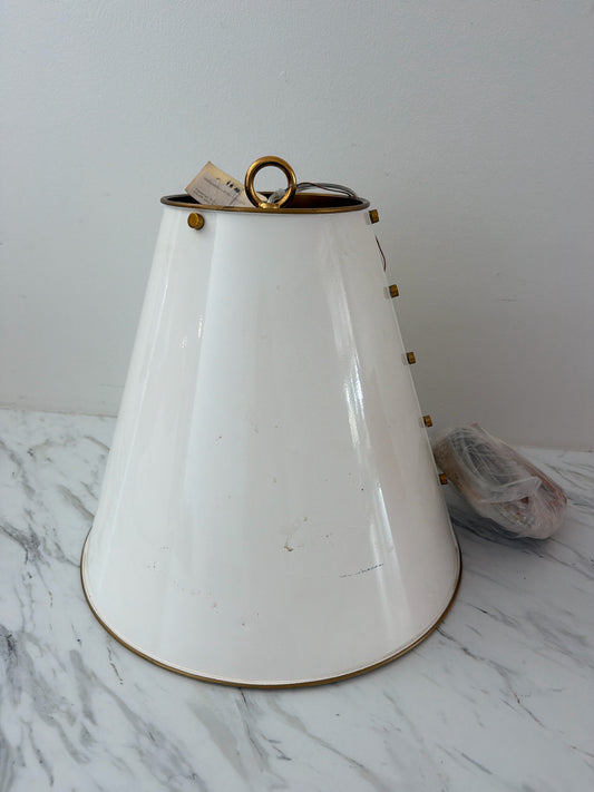 NM Tapered White/Gold Metal Pendant