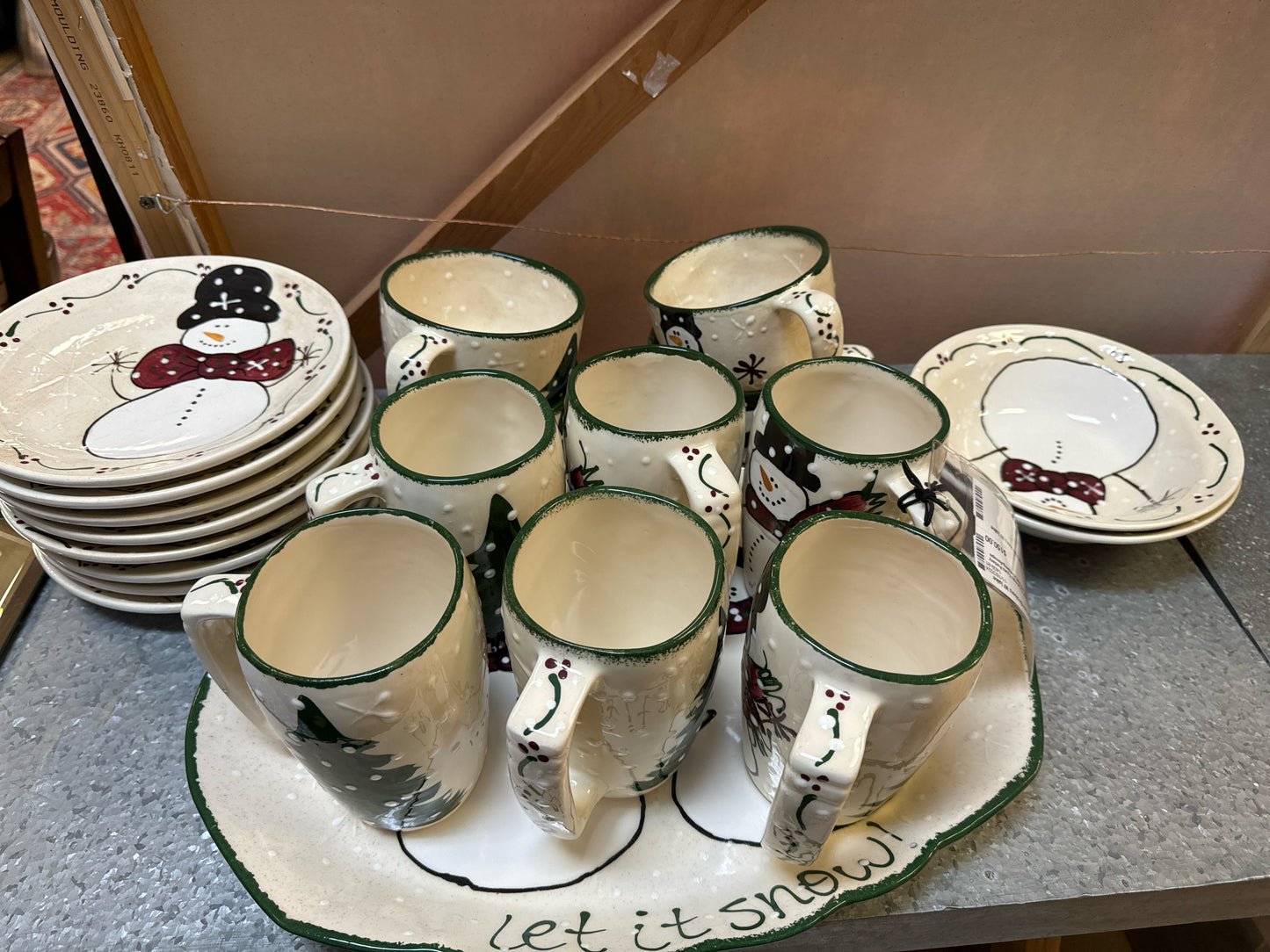 "Let It Snow" Expressly Yours Pottery Dinner Set: Pltr,8plt,2bwl,6mg,4soups