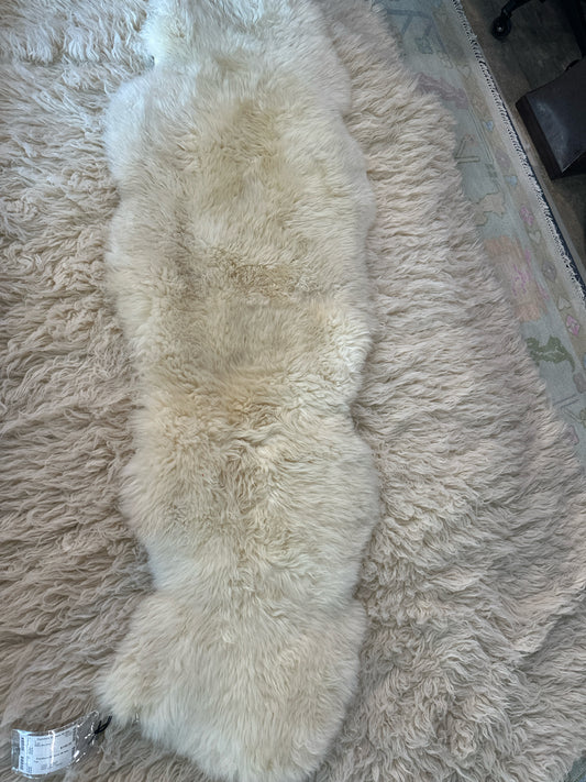 Sheep Skin Rug 68"