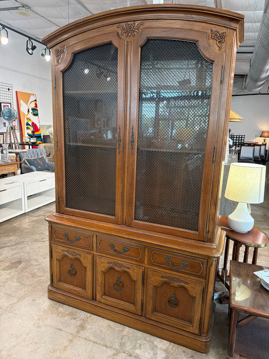 Thomasville Provencal Vintage China Cabinet