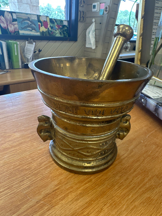 Brass Mortar & Pestle Veni Vedi Vici